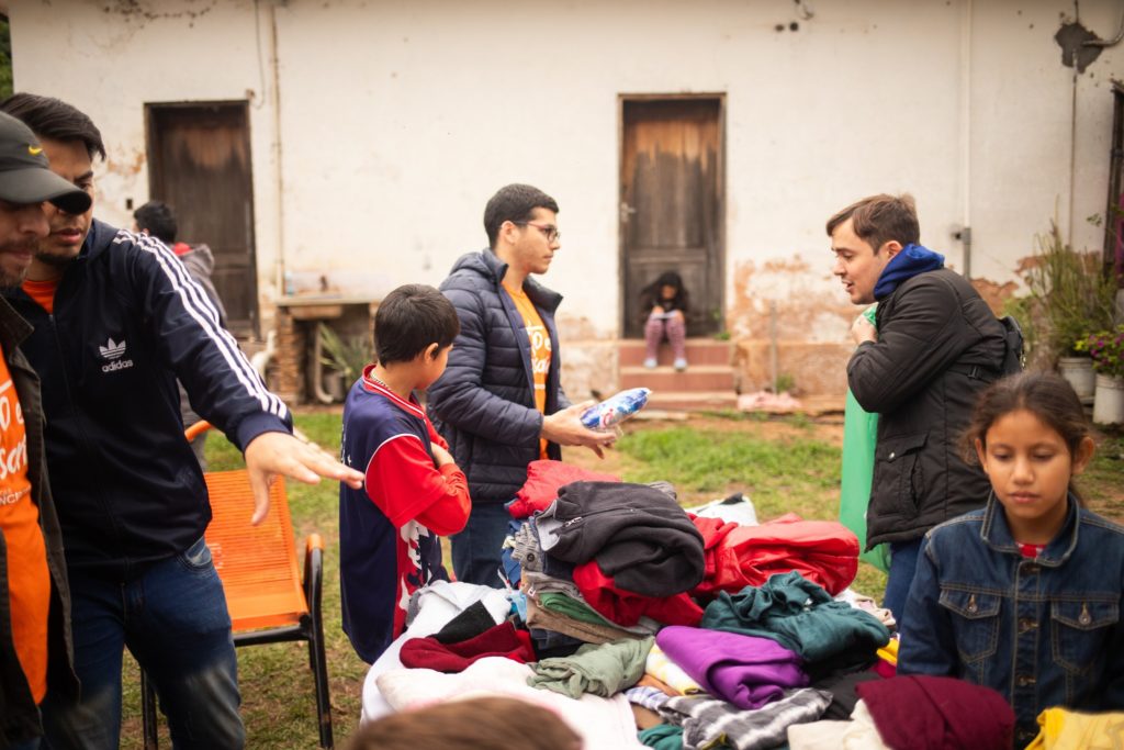 Ministerio Actívate lleva abrigo y esperanza a Varadero – Bañado Sur Ministerio Actívate lleva abrigo y esperanza a Varadero – Bañado Sur