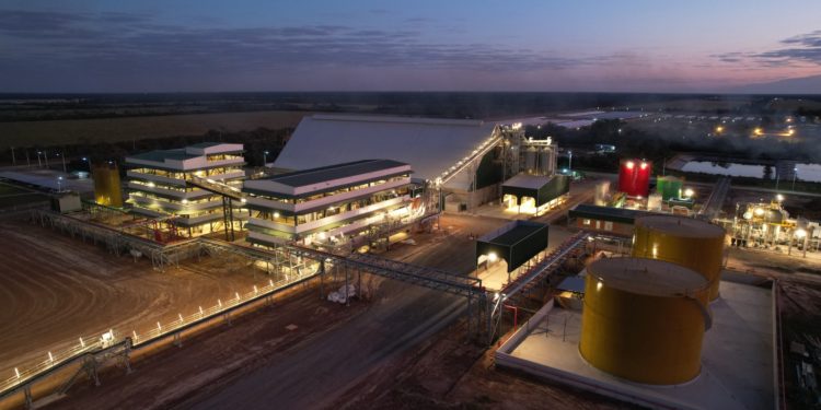 Procesadora de soja del Chaco ya muele 350 Ton. de soja al día y subirá a 750 esta semana