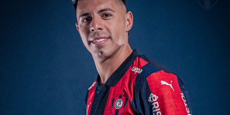 Cerro Porteño oficializa a Blas Riveros como su tercera incorporación Cerro Porteño oficializa a Blas Riveros como su tercera incorporación