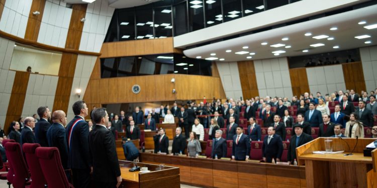 En 36 años de democracia se ha logrado el mayor crecimiento de nuestra historia, asegura Santi