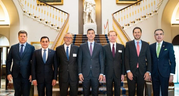 Presidente Peña presentó a Paraguay como un «destino estratégico» de inversiones británicas