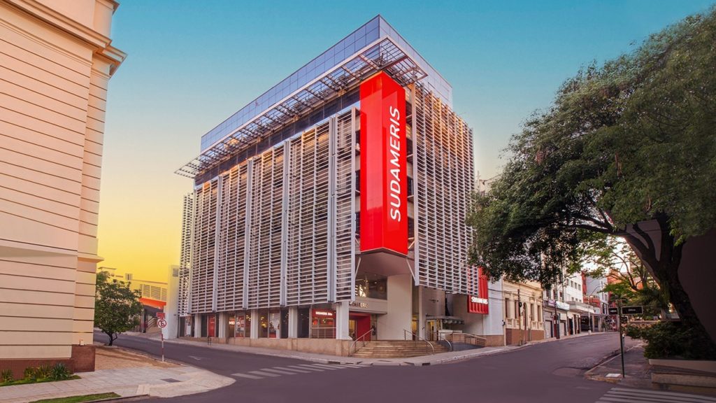 Sudameris lanza tarjetas corporativas para optimizar la gestión financiera de empresas y profesionales Sudameris lanza tarjetas corporativas para optimizar la gestión financiera de empresas y profesionales