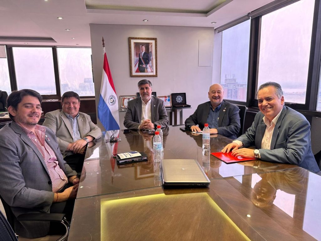 La Asociación de Medios Cristianos del Paraguay se presenta ante la CONATEL