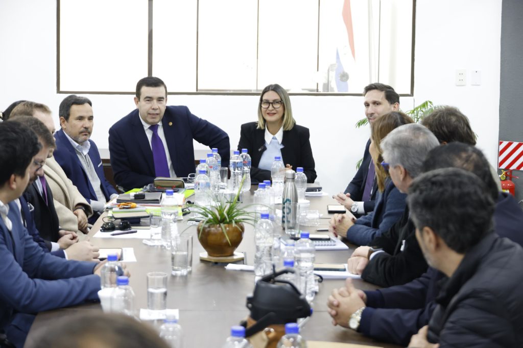 Se suspende el paro de transporte tras acuerdo tripartito: servicio continuará con normalidad desde el lunes Se suspende el paro de transporte tras acuerdo tripartito: servicio continuará con normalidad desde el lunes