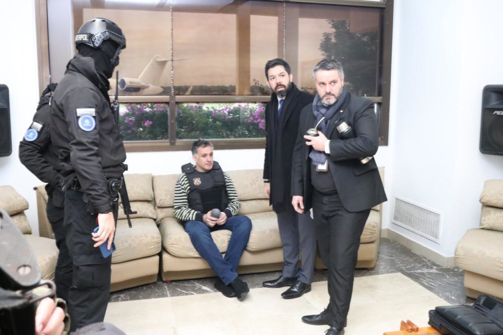 EE.UU. condena a 15 años de prisión a Federico Santoro, operador clave de Sebastián Marset EE.UU. condena a 15 años de prisión a Federico Santoro, operador clave de Sebastián Marset