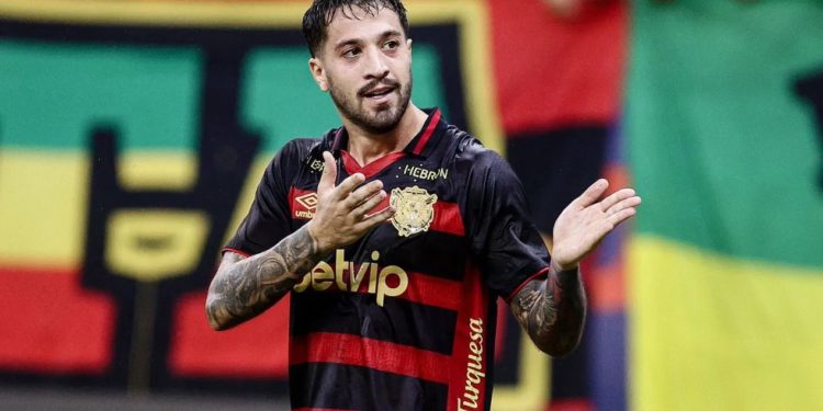 Cerro Porteño tiene en la mira al uruguayo Fabricio Domínguez y ya inició gestiones Cerro Porteño tiene en la mira al uruguayo Fabricio Domínguez y ya inició gestiones