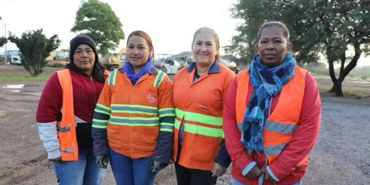 Mujeres chaqueñas se abren paso en el rubro de las grandes construcciones