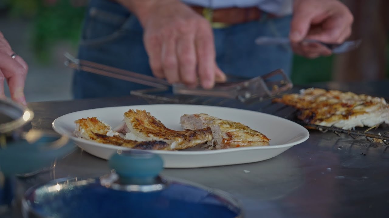 Video: Pacú a la parrilla al estilo de Wilfried Duck de la colonia Fernheim | El Toque Alemán – RCC