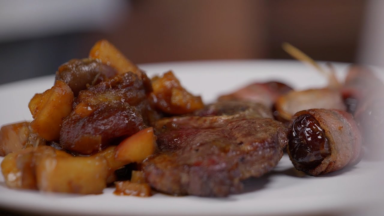 Video: Costeleta de cordero y dátiles envuelto en panceta | El Toque Alemán – RCC