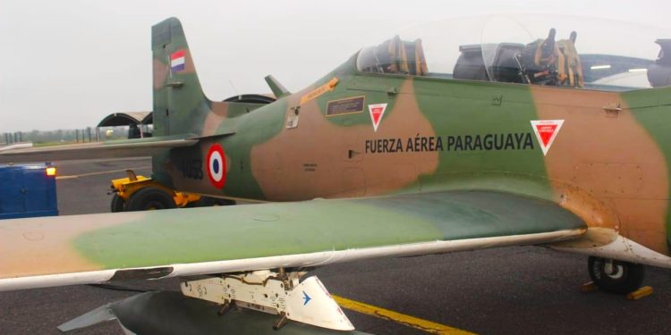 Aeronaves de la Fuerza Aérea partieron hoy rumbo al Chaco para colaborar en la búsqueda de desaparecido Aeronaves de la Fuerza Aérea partieron hoy rumbo al Chaco para colaborar en la búsqueda de desaparecido