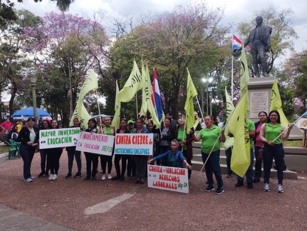 Paro docente afecta parcialmente el almuerzo escolar en Boquerón Paro docente afecta parcialmente el almuerzo escolar en Boquerón
