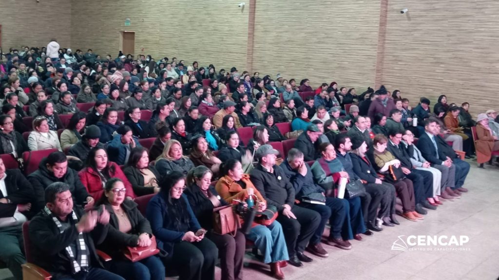 Más de 500 docentes de Concepción se capacitan en jornada organizada por CENCAP Más de 500 docentes de Concepción se capacitan en jornada organizada por CENCAP