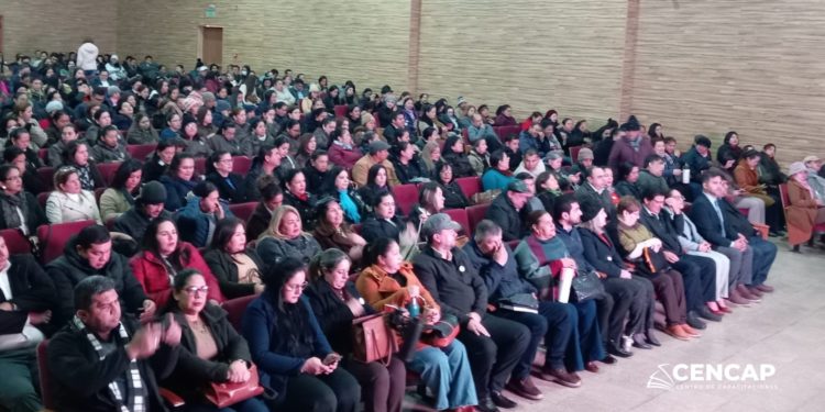Más de 500 docentes de Concepción se capacitan en jornada organizada por CENCAP Más de 500 docentes de Concepción se capacitan en jornada organizada por CENCAP