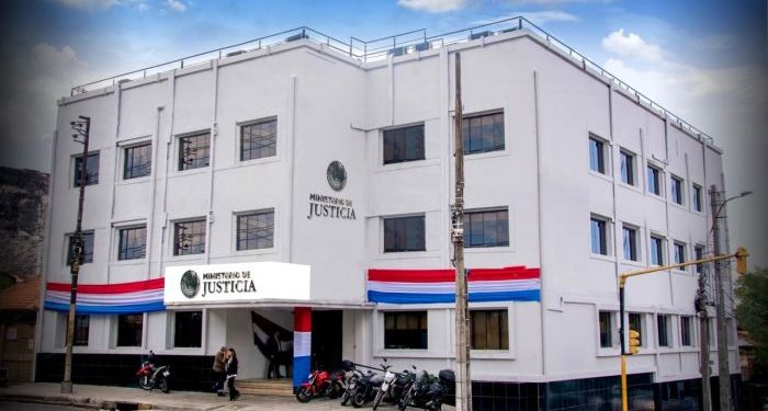 Ministerio de Justicia impulsa penas alternativas y programas de reinserción para descongestionar cárceles