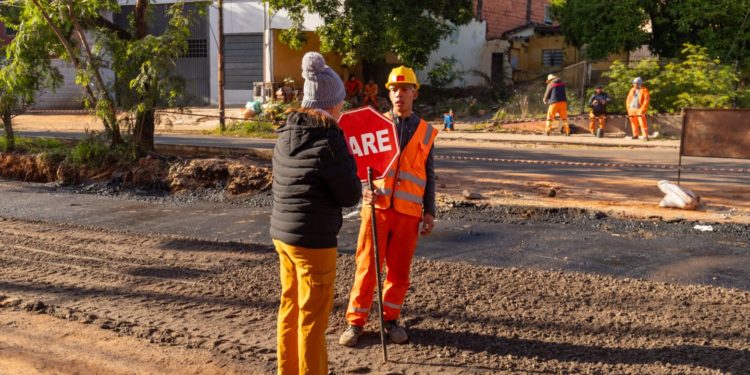 Fernando de la Mora: cierre en San Antonio obliga a vecinos y automovilistas a buscar alternativas Fernando de la Mora: cierre en San Antonio obliga a vecinos y automovilistas a buscar alternativas