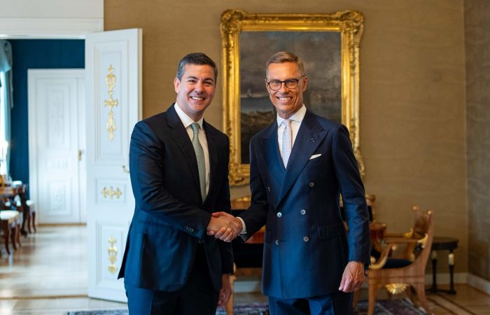 Santiago Peña destaca modelo finlandés como ejemplo de transformación y desarrollo