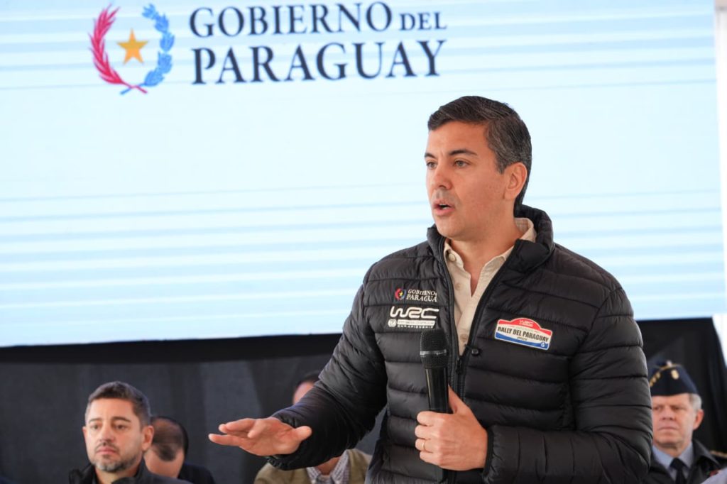 Santiago Peña: “Hemos cumplido con el escalafón docente, pero hay un límite presupuestario”