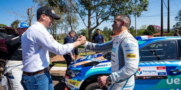 El sueño se hizo realidad: Santiago Peña marcó el inicio simbólico del WRC en Paraguay El sueño se hizo realidad: Santiago Peña marcó el inicio simbólico del WRC en Paraguay