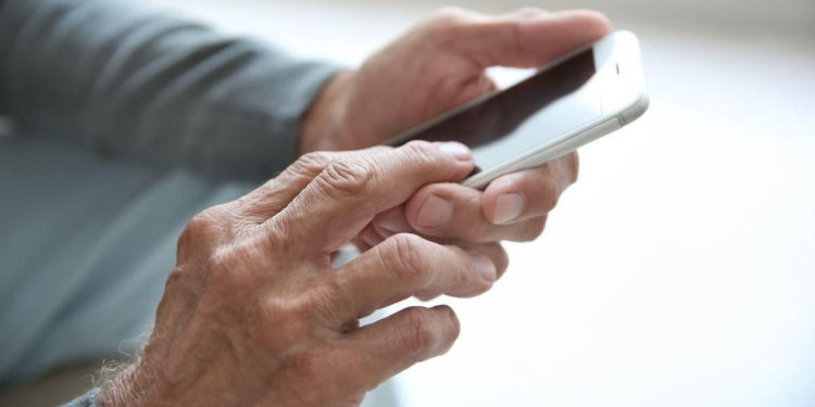 Desarticulan red de estafas con chips duplicados que operaba desde cárceles