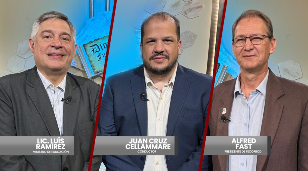 Esta noche en RCC TV se abordará la huelga docente y los 50 años de FECOPROD Esta noche en RCC TV se abordará la huelga docente y los 50 años de FECOPROD