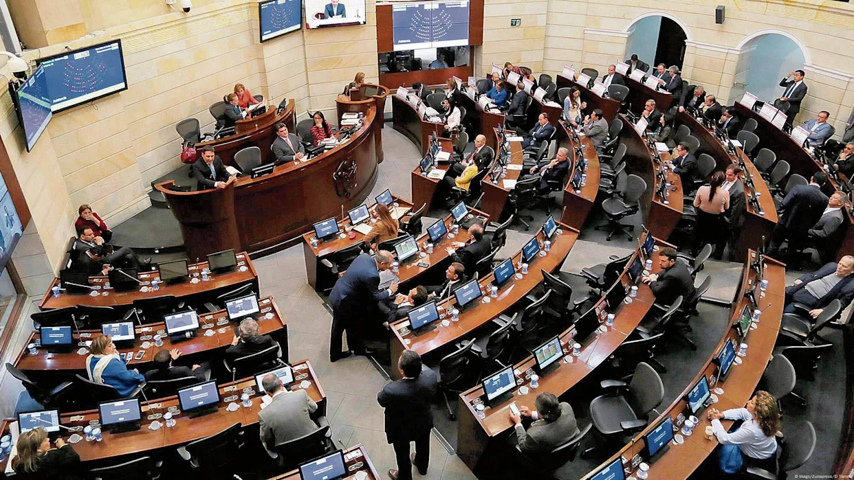 Senadores colombianos aprueban resolución contra el Cartel de los Soles, vinculado al narcotráfico y terrorismo