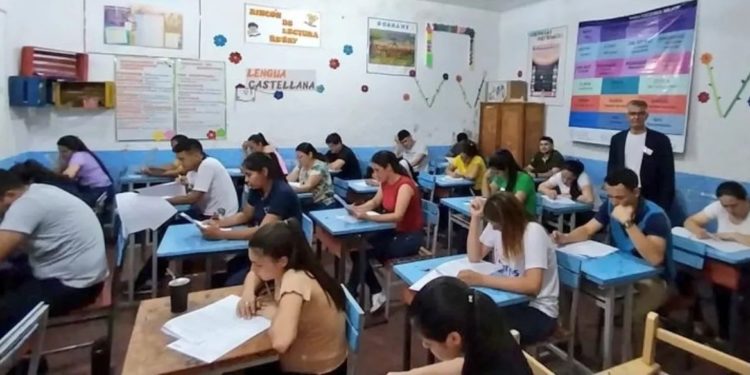 Más de 400 postulantes acceden a la Formación Inicial Docente tras nueva evaluación Más de 400 postulantes acceden a la Formación Inicial Docente tras nueva evaluación