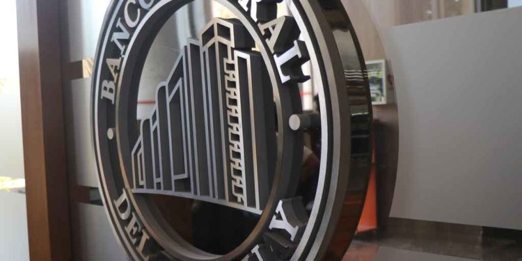 Jóvenes estudiantes paraguayos demuestran su compromiso con el ahorro en concurso del BCP