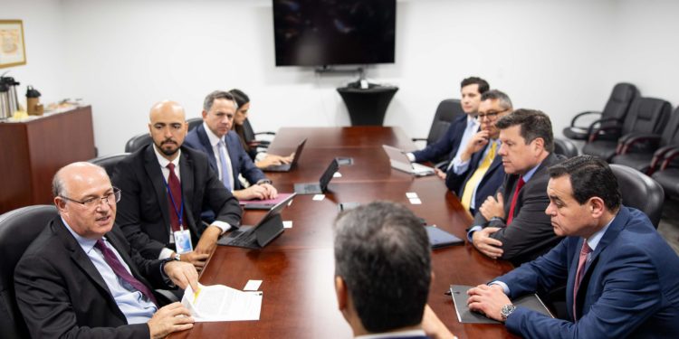 El BID otorga al Paraguay USD 1.000 millones, para el impulso de “sectores estratégicos” El BID otorga al Paraguay USD 1.000 millones, para el impulso de “sectores estratégicos”