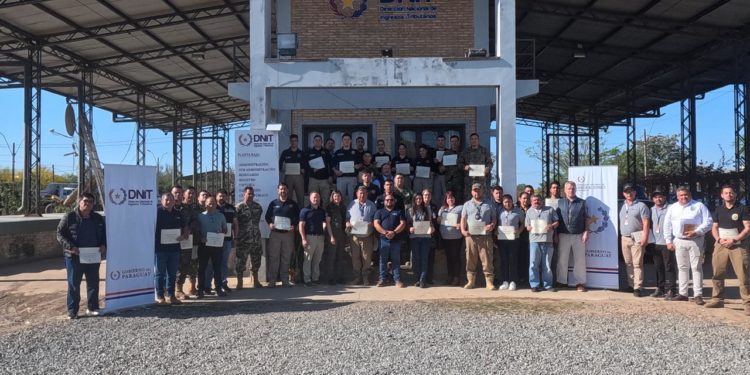 Capacitación en Mcal. Estigarribia refuerza controles fronterizos contra fraude y trata de personas Capacitación en Mcal. Estigarribia refuerza controles fronterizos contra fraude y trata de personas