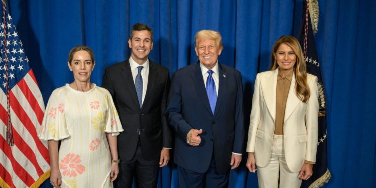 Santiago Peña y Donald Trump destacan cooperación en seguridad, comercio e inversiones Santiago Peña y Donald Trump destacan cooperación en seguridad, comercio e inversiones