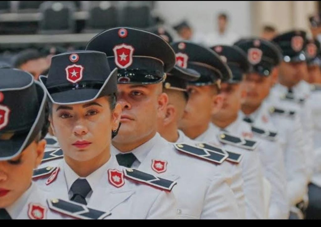 La Generación Z en la Policía Nacional: Jóvenes con la misión de renovar la institución y reconstruir la confianza