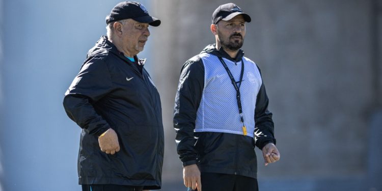 La regla sub 18 obliga a Éver Hugo Almeida a rearmar su once en Olimpia La regla sub 18 obliga a Éver Hugo Almeida a rearmar su once en Olimpia