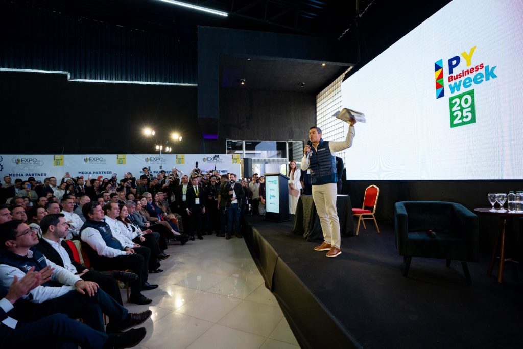 Ejecutivo promulga nuevas normativas para potenciar inversiones industriales y tecnológicas