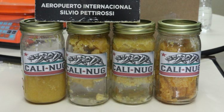 Marihuana Wax camuflada en encomiendas con ingredientes asiáticos es detectada en el Silvio Pettirossi Marihuana Wax camuflada en encomiendas con ingredientes asiáticos es detectada en el Silvio Pettirossi