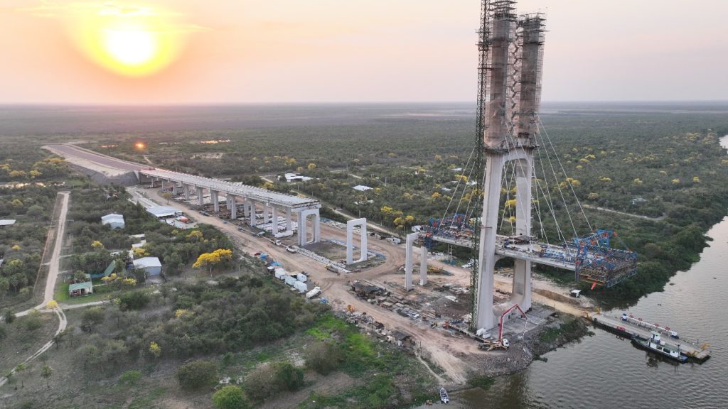 Puente de la Bioceánica alcanza 82% de avance y ya demuestra su rostro en el Chaco 