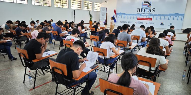 Gobierno renueva apoyo a jóvenes con la segunda convocatoria de becas 2025 Gobierno renueva apoyo a jóvenes con la segunda convocatoria de becas 2025