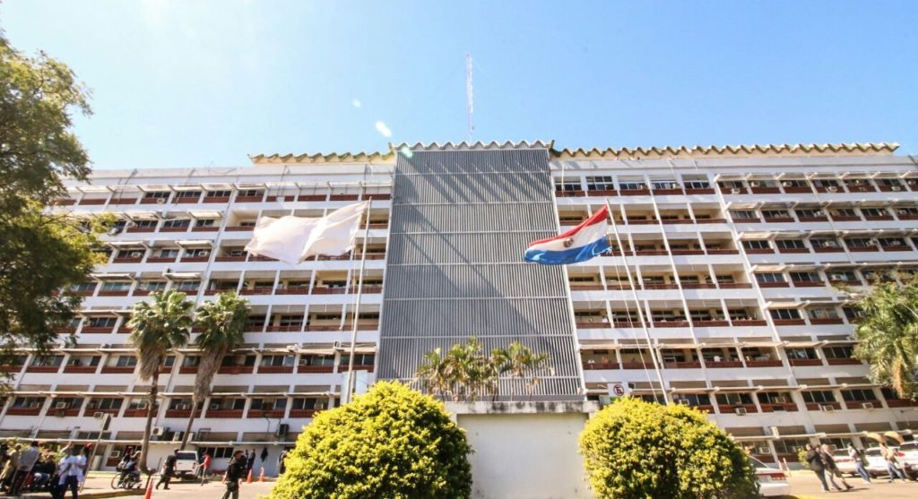 Aguinaldo de jubilados: alertan sobre impacto en el fondo de pensiones del IPS Aguinaldo de jubilados: alertan sobre impacto en el fondo de pensiones del IPS