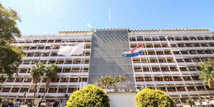 Aguinaldo de jubilados: alertan sobre impacto en el fondo de pensiones del IPS Aguinaldo de jubilados: alertan sobre impacto en el fondo de pensiones del IPS