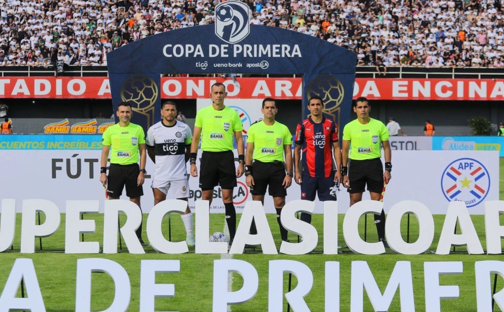 Juan Gabriel Benítez, designado para dirigir el último superclásico del año Juan Gabriel Benítez, designado para dirigir el último superclásico del año