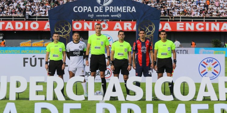 Juan Gabriel Benítez, designado para dirigir el último superclásico del año Juan Gabriel Benítez, designado para dirigir el último superclásico del año