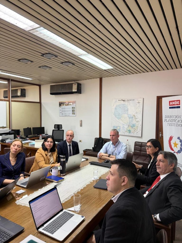 Analizan avances en proyectos de modernización del sistema eléctrico con apoyos del BID y la UE Analizan avances en proyectos de modernización del sistema eléctrico con apoyos del BID y la UE