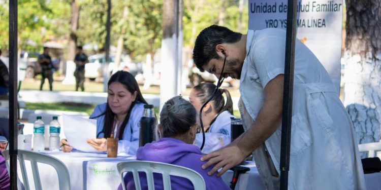Ciudad Mujer Móvil llega está este martes en Limpio con servicios gratuitos para mujeres y familias