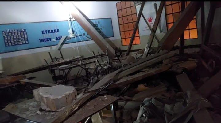 Se desploman techos de dos aulas del Colegio Nazareth: Un milagro que haya ocurrido ayer domingo