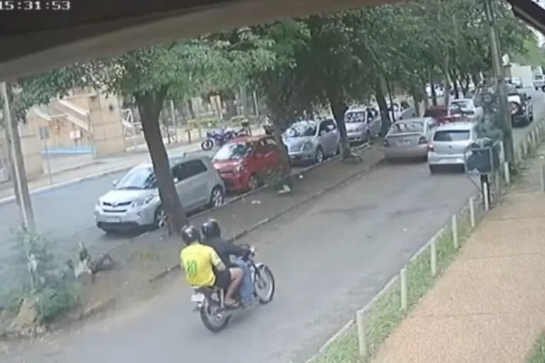 Encuentran motocicleta vinculada al asesinato del Tte. Cnel. Guillermo Moral en Asunción