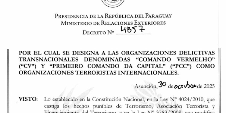 El Gobierno de Paraguay declara oficialmente «terroristas internacionales» al Comando Vermelho y al PCC El Gobierno de Paraguay declara oficialmente «terroristas internacionales» al Comando Vermelho y al PCC
