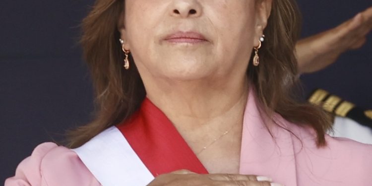 Congreso del Perú destituye a la presidenta Dina Boluarte y asume el presidente del Parlamento Congreso del Perú destituye a la presidenta Dina Boluarte y asume el presidente del Parlamento