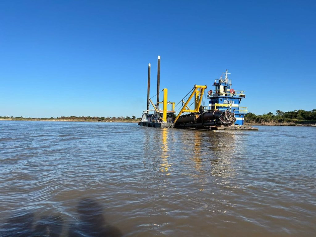 Obras Públicas invertirá G. 475.000 millones en el dragado y mantenimiento del río Paraguay