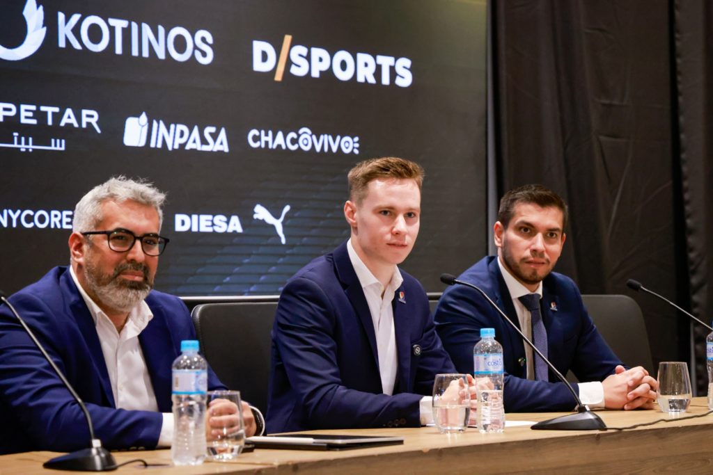 Joshua Duerksen correrá con Invicta Racing en la Fórmula 2 y posiciona en lo más alto al Paraguay