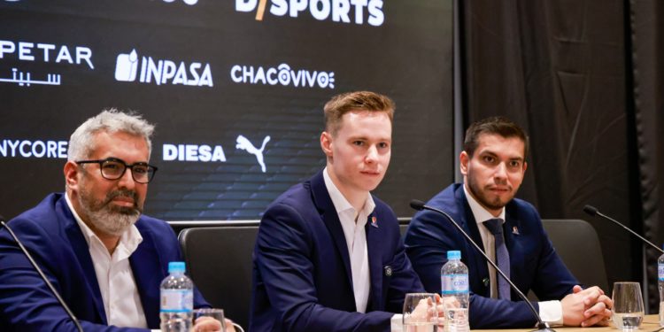 Joshua Duerksen correrá con Invicta Racing en la Fórmula 2 y posiciona en lo más alto al Paraguay