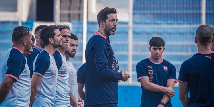 Jorge Bava responde a las críticas y defiende a los referentes de Cerro Porteño